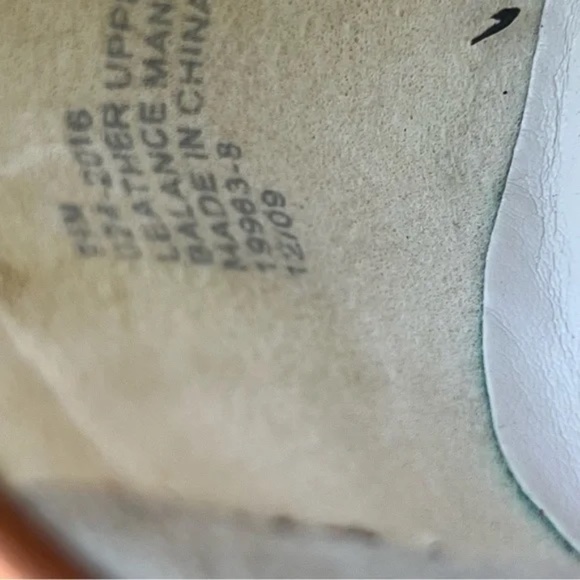 St. John's Bay Leather Women's White and Brown Loafers Size 9.5 - Picture 6 of 6